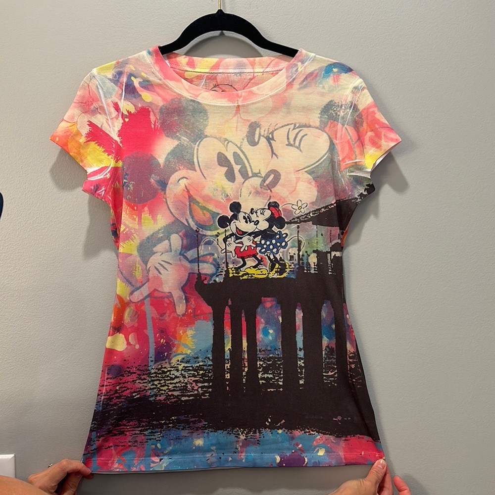 Unique colorful Minnie and Mickey Tee Shirt Sz L